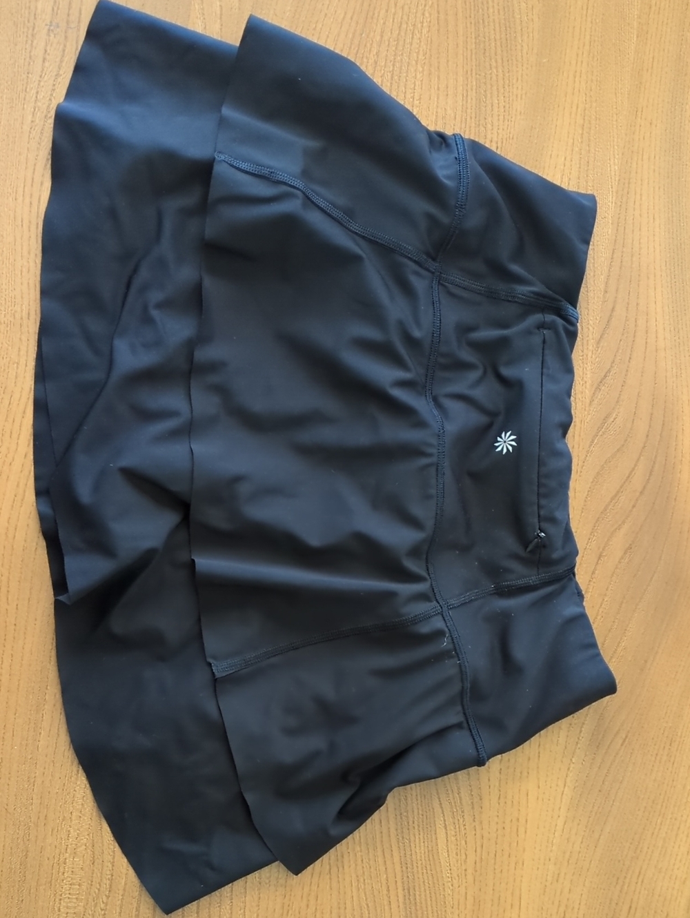 Athleta Ruffle Mini With Built In Biker Shorts W/Silicone Grip